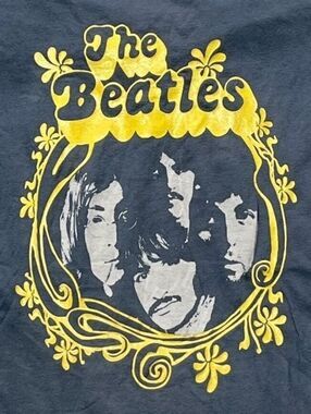 The Beatles Preowned Small T-shirt